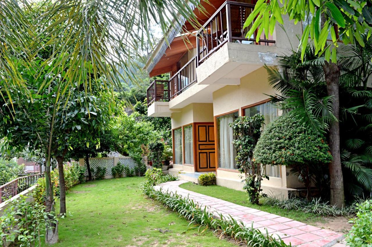 Hotel Raga On The Ganges, Rishīkesh Exterior foto